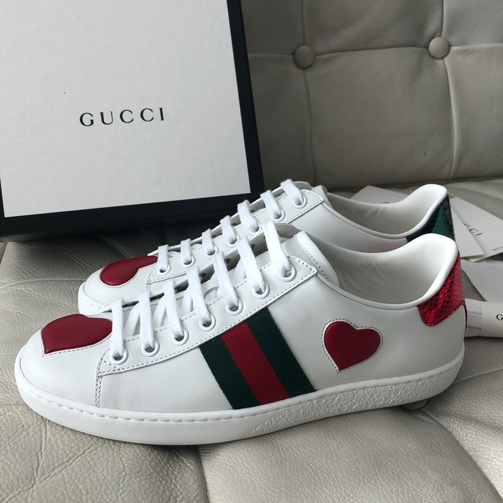 🚫SOLD 🆕Authentic Gucci Ace Heart